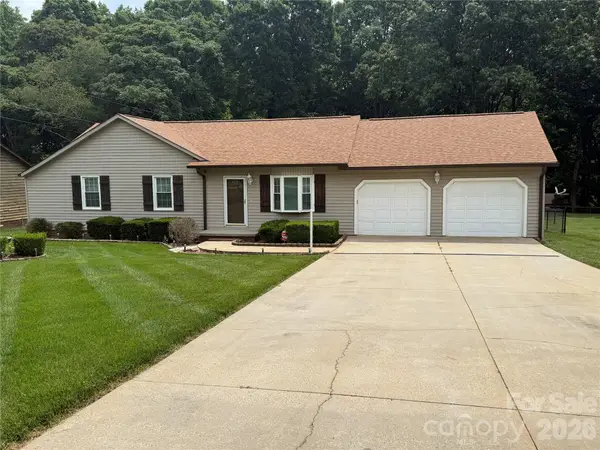 812 Whites Farm Road, Statesville, NC 28625