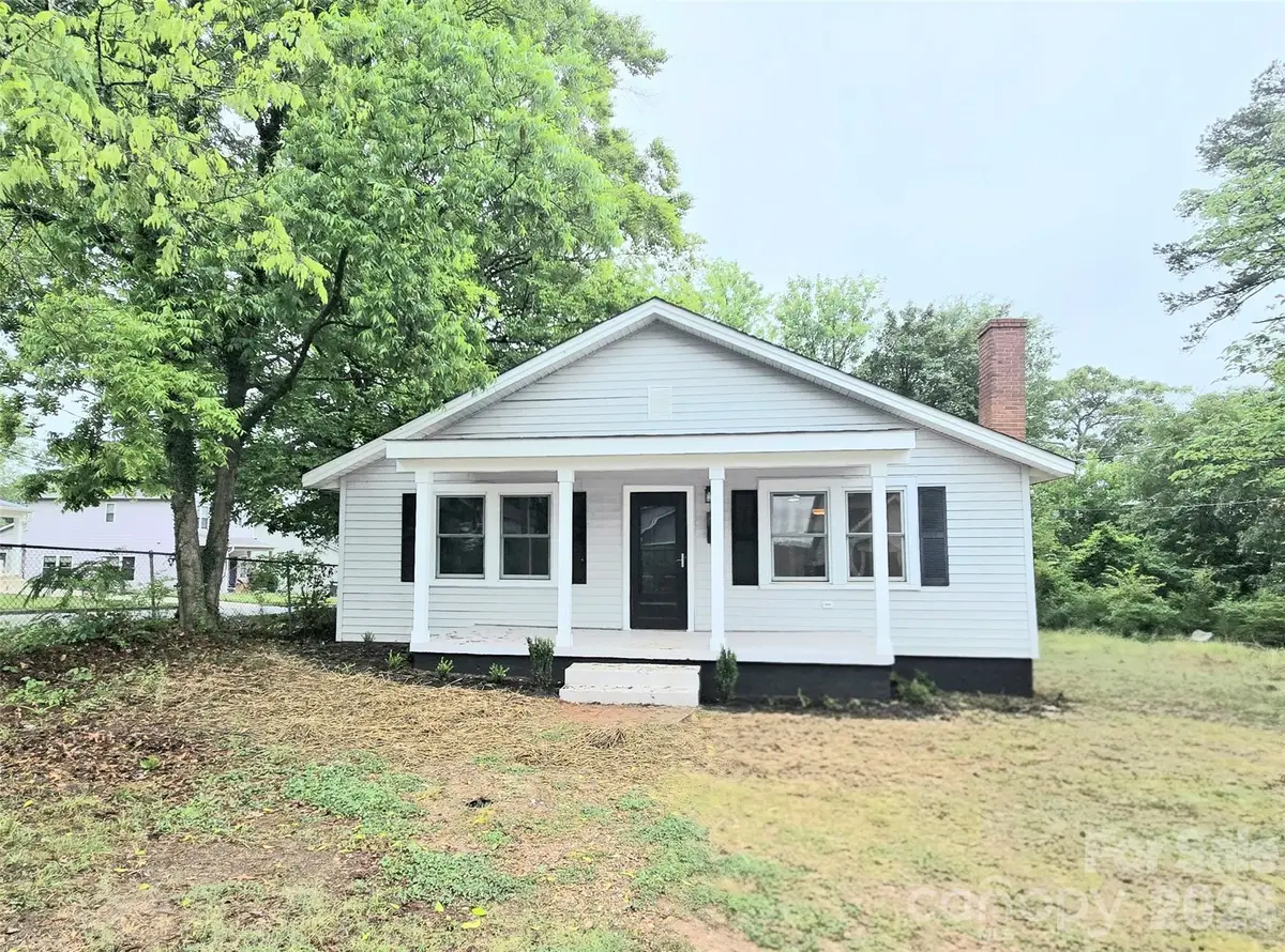 357 8th Avenue Drive Sw, Hickory, NC 28602 - #1