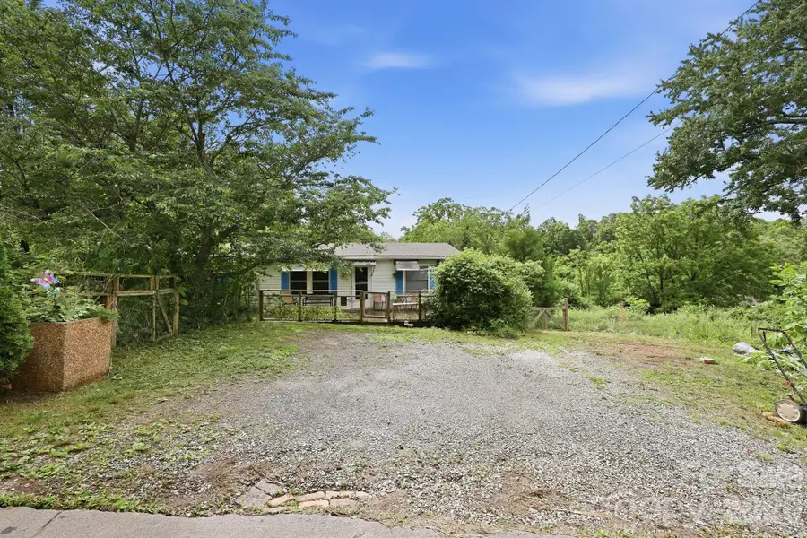 131 Vinewood Circle, Asheville, NC 28806 - #3