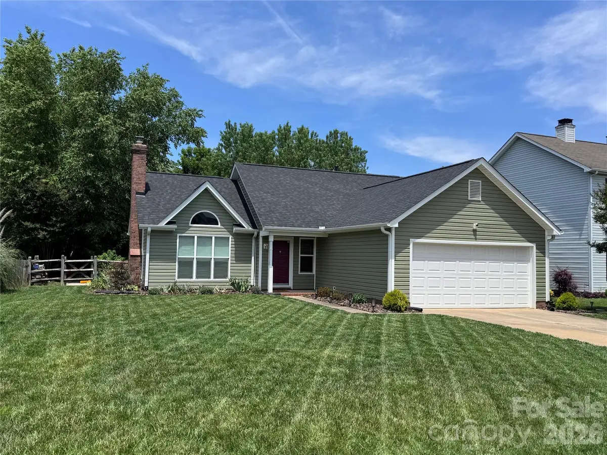 3930 Huntmeadow Drive, Charlotte, NC 28269 - #1