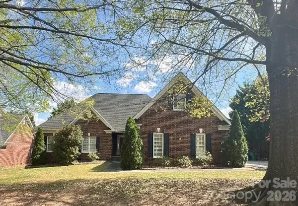 172 Eaglecrest Drive, Matthews, NC 28104