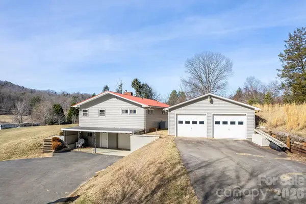 20 Cedar Farm Road, Asheville, NC 28803