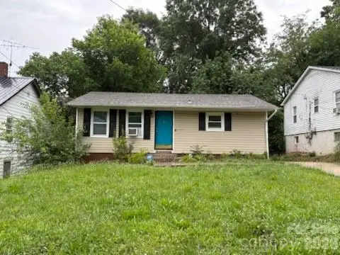 38 8th Avenue Drive Se, Hickory, NC 28602 - #1