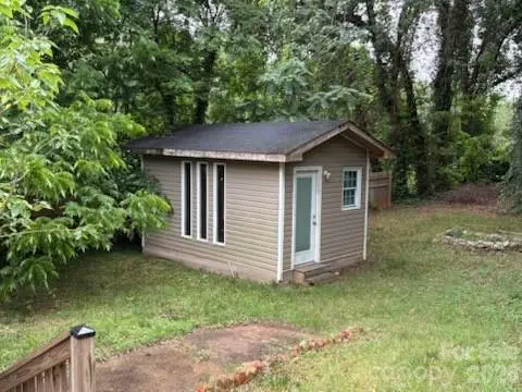 38 8th Avenue Drive Se, Hickory, NC 28602 - #3