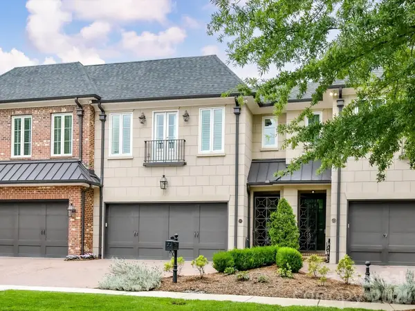 117 Huntley Place, Charlotte, NC 28207