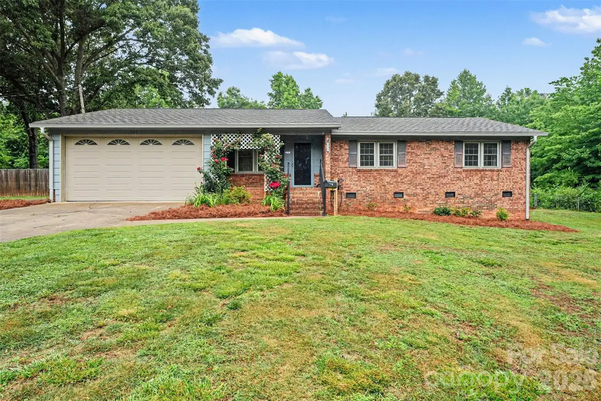 511 Ellenwood Drive, Kings Mountain, NC 28086 - #1