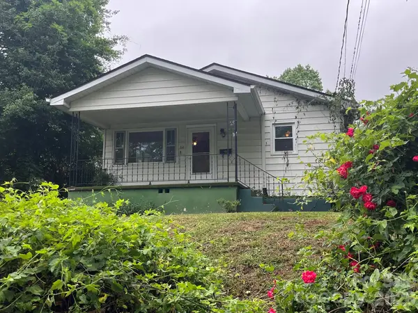 54 Sherwood Road, Asheville, NC 28803