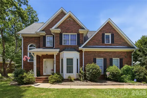 1009 Millwright Lane, Matthews, NC 28104