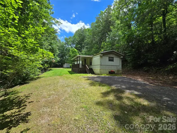 21 Seay Road, Candler, NC 28715