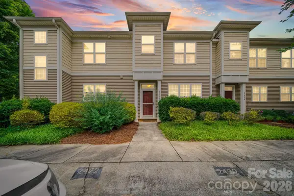 2422 Loch Stone Drive, Gastonia, NC 28054