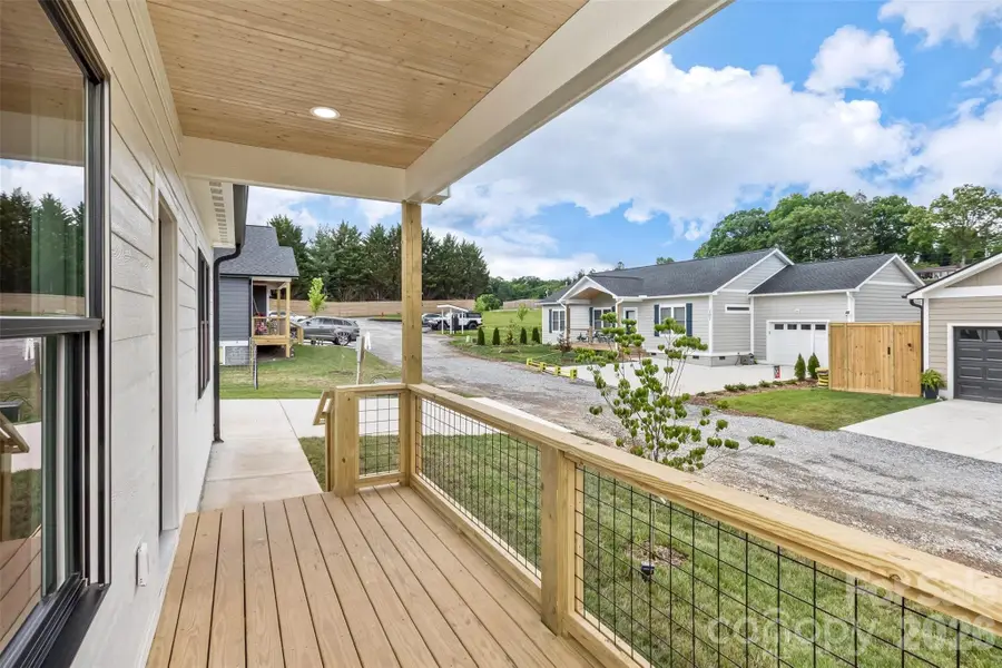 112 Peyton Elaine Road, Clyde, NC 28721 - #2
