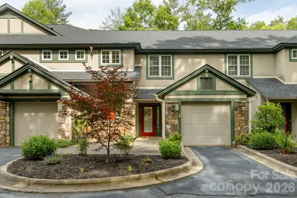 99 Ridgetop Circle #202, Brevard, NC 28712
