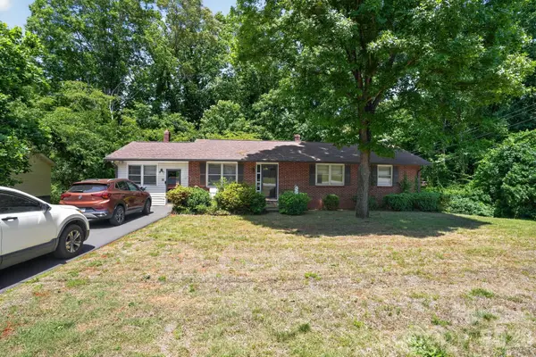 2291 19th Avenue Ne, Hickory, NC 28601