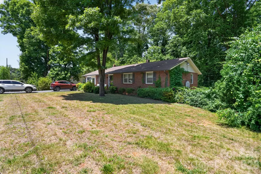 2291 19th Avenue Ne, Hickory, NC 28601 - #2