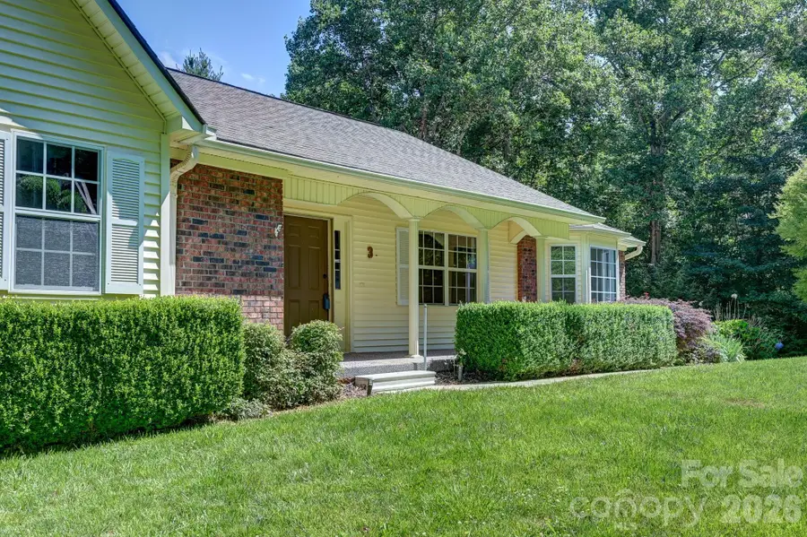 31 Surrey Run, Asheville, NC 28803 - #2