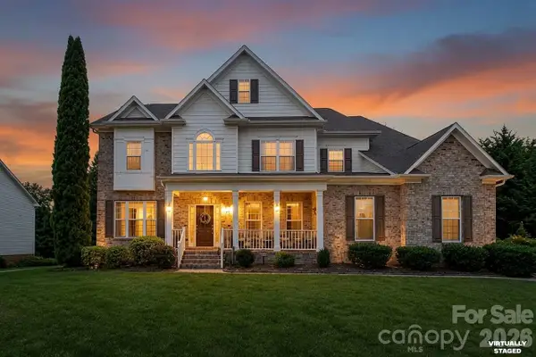 10209 Treetop Lane, Cornelius, NC 28031