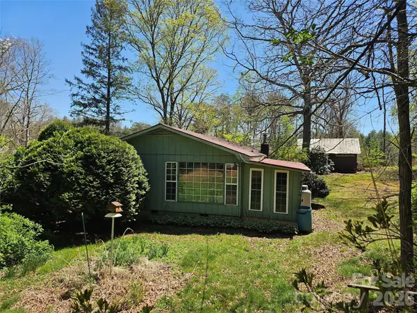 610 Emmas Grove Road, Fletcher, NC 28732