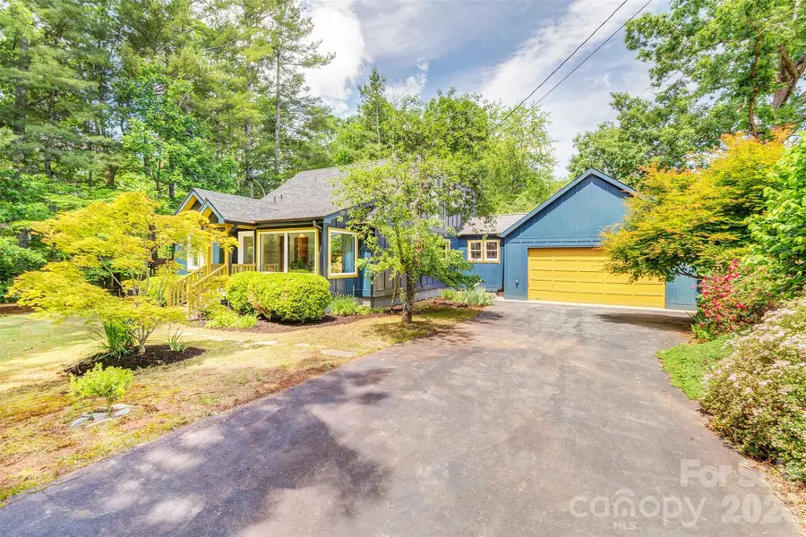 136 Graveyard Road, Fairview, NC 28730 - #2