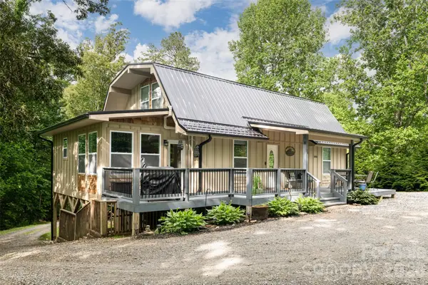 34 Wintercrest Drive, Candler, NC 28715