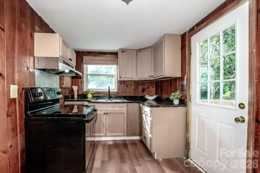 809 N Mulberry Street, Statesville, NC 28677 - #2