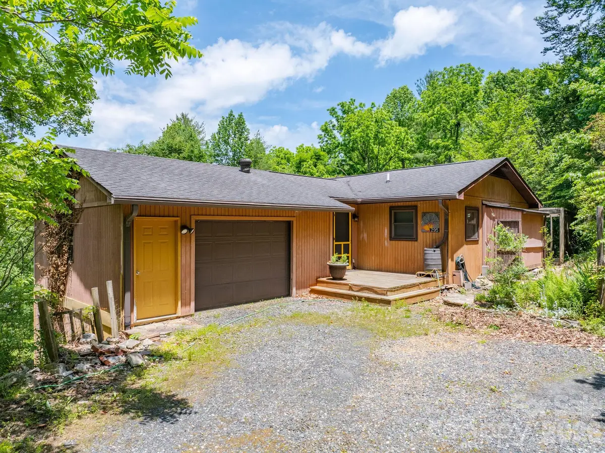 295 Richmond Road, Bakersville, NC 28705 - #1