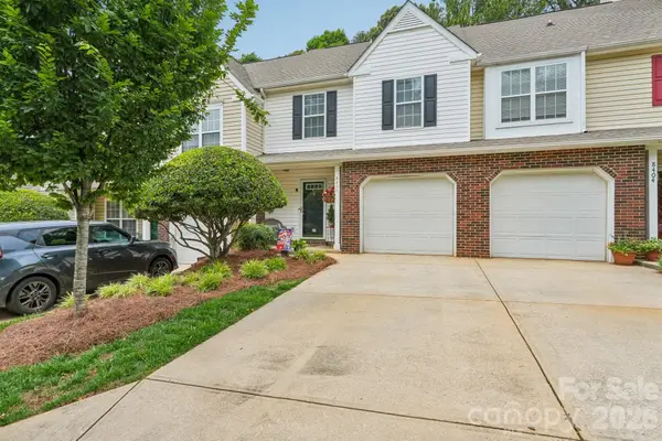 8406 Southgate Commons Drive, Charlotte, NC 28277