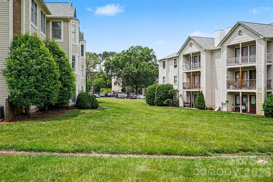 6223 Rosecroft Drive, Charlotte, NC 28215 - #3