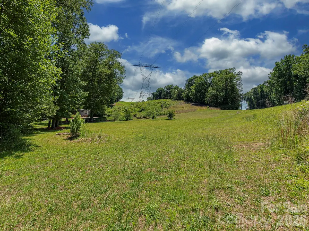 3901 Hickory Highway, Statesville, NC 28677 - #1