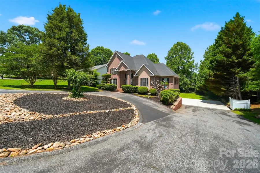 1245 34th Avenue Ne, Hickory, NC 28601 - #2