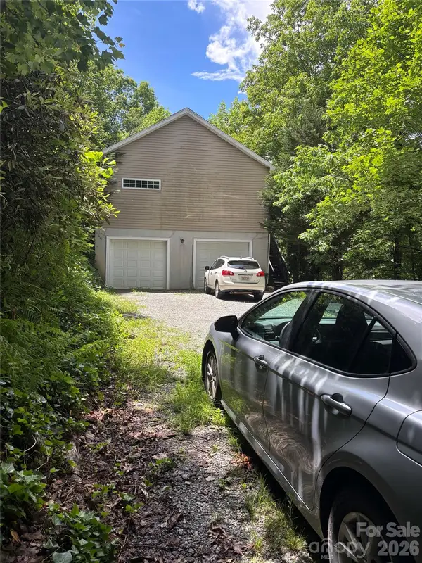 319 Glenn Bridge Road, Arden, NC 28704