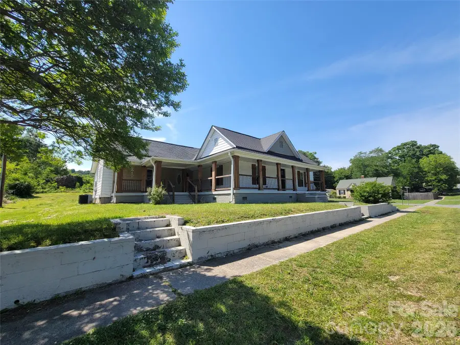 409 N 12th Street, Bessemer City, NC 28016 - #2