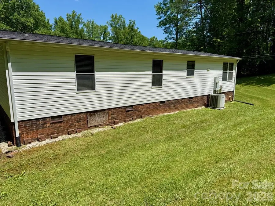 5493 Harris Farm Road, Hickory, NC 28602 - #2
