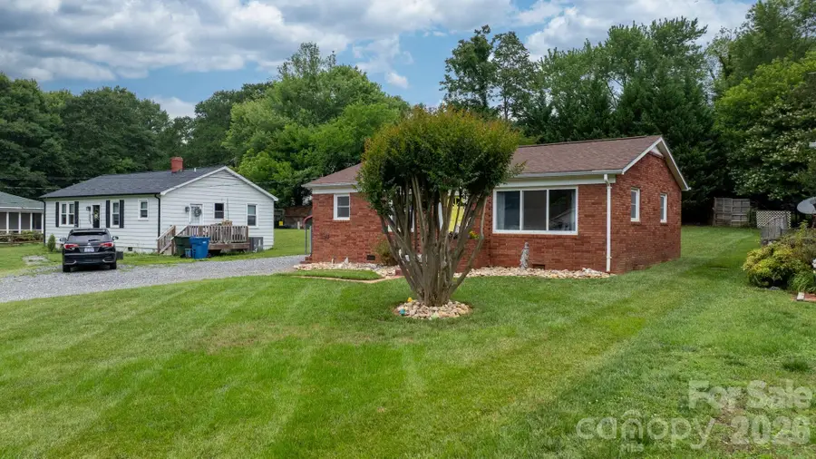 1423 16th Avenue Ne, Hickory, NC 28601 - #3