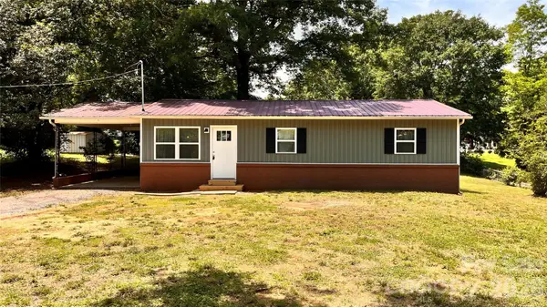 4009 Smokey Creek Road, Lenoir, NC 28645