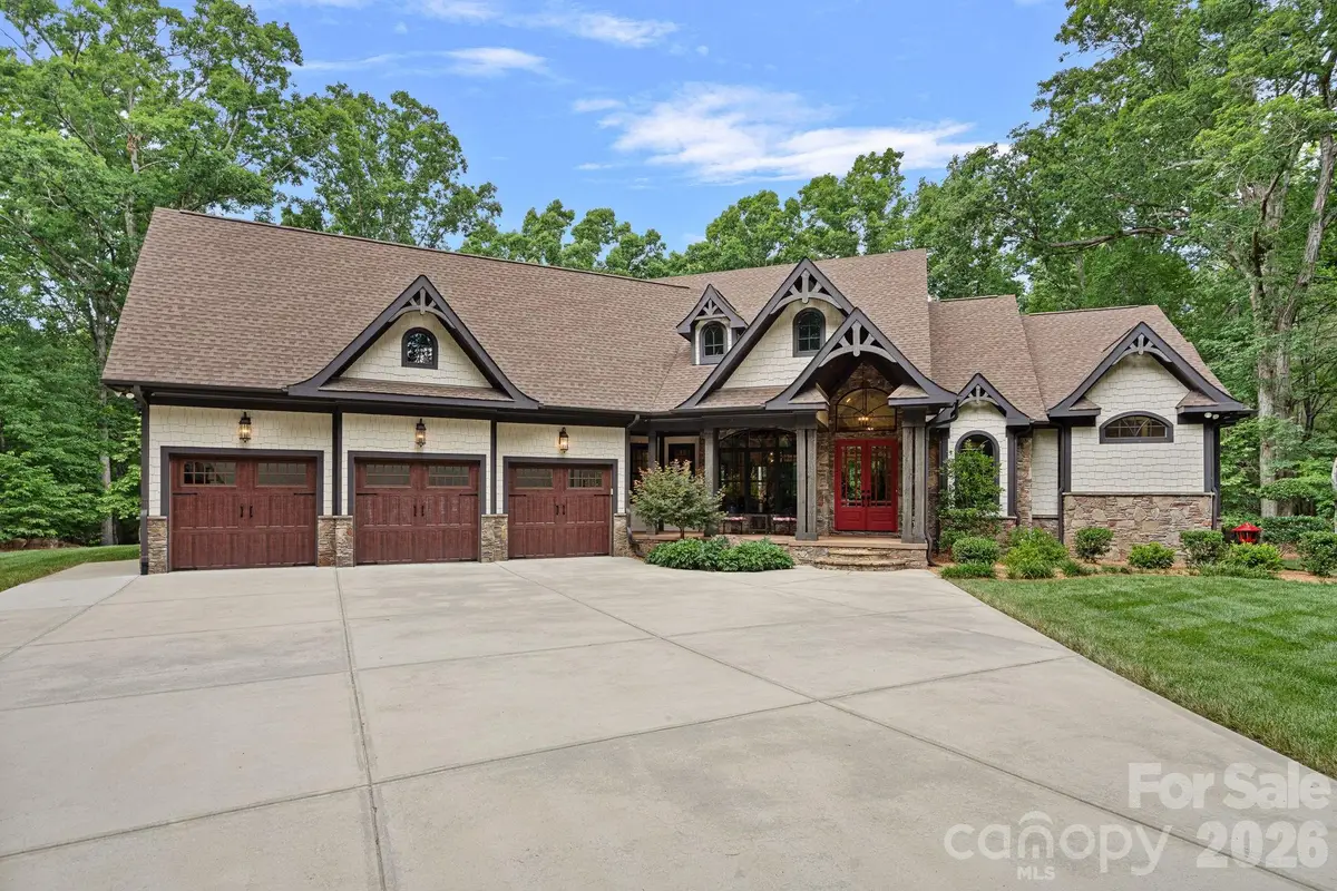6808 Live Oaks Lane, Waxhaw, NC 28173 - #1