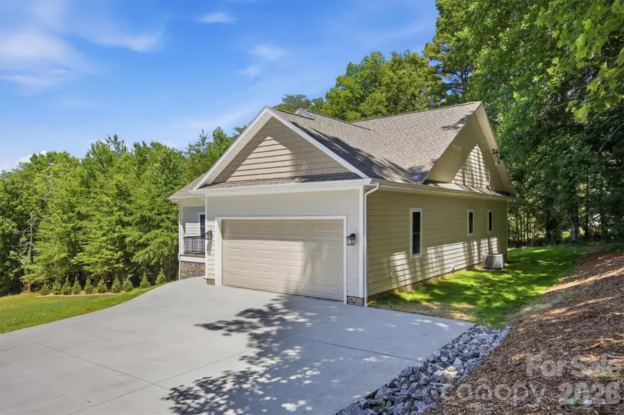 107 Meadow View Street, Morganton, NC 28655 - #3