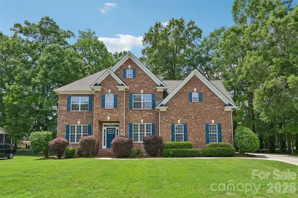 2825 Chip Shot Drive, Matthews, NC 28104