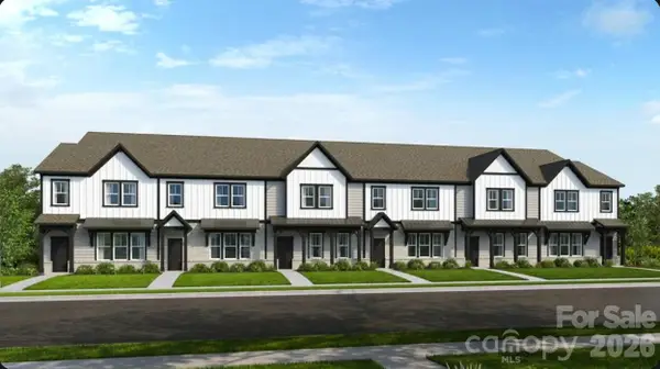 21209 Lake Run Drive, Charlotte, NC 28278