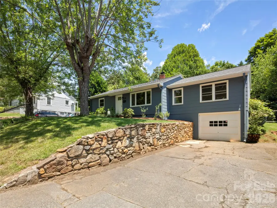 18 Pinewood Place, Asheville, NC 28806 - #2
