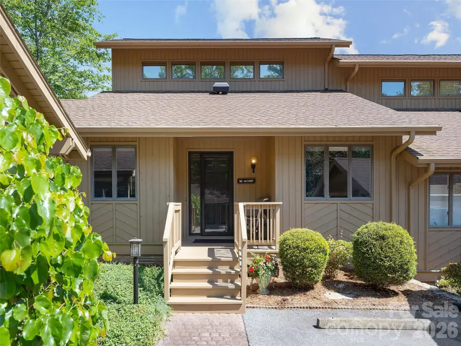 905 Red Oak Drive, Hendersonville, NC 28791 - #3