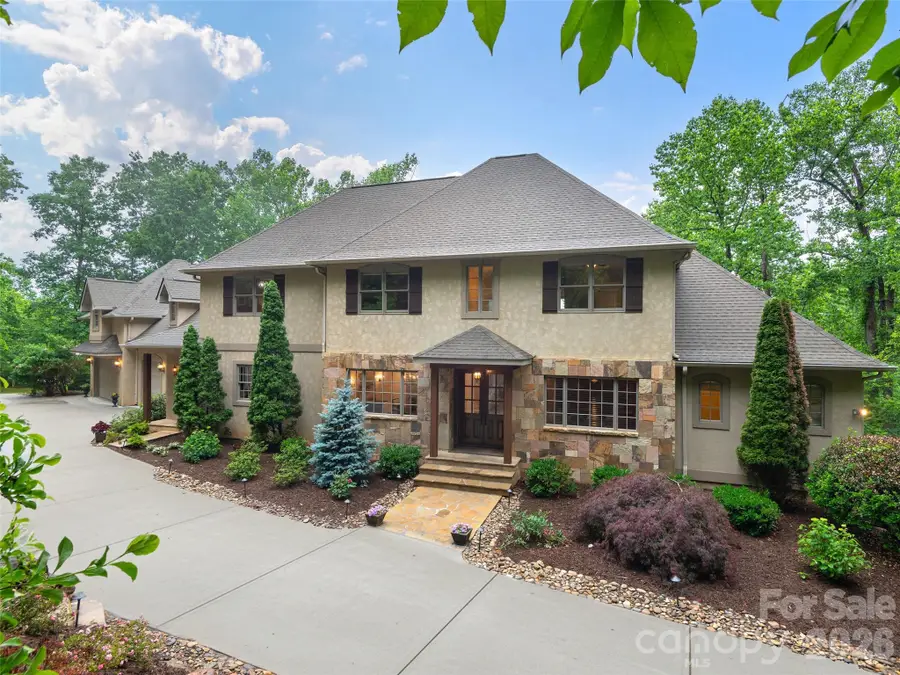 433 Coopers Hawk Drive, Asheville, NC 28803 - #2