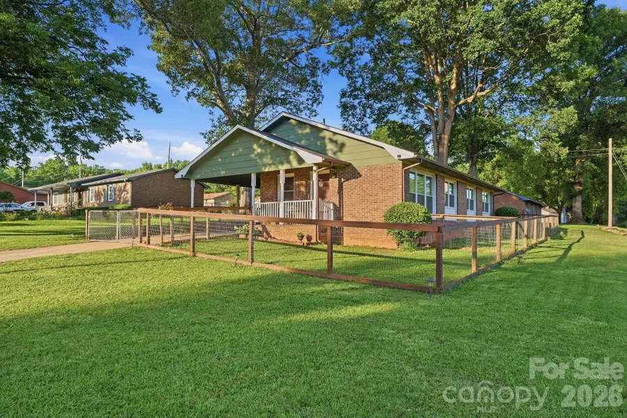 300 N Watterson Street, Kings Mountain, NC 28086 - #2