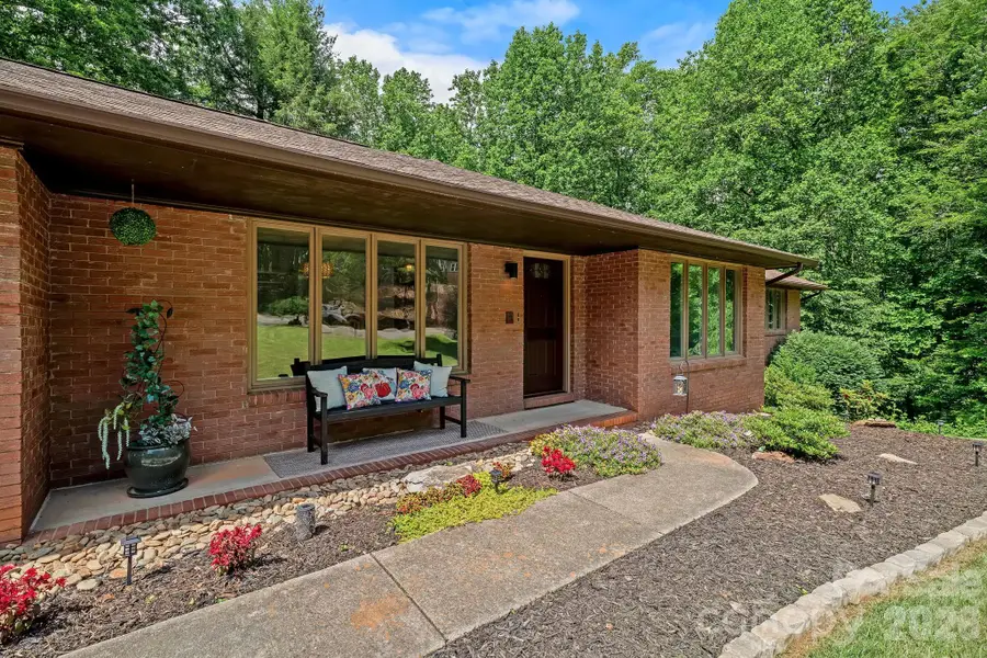 11 Grenadier Court, Candler, NC 28715 - #2
