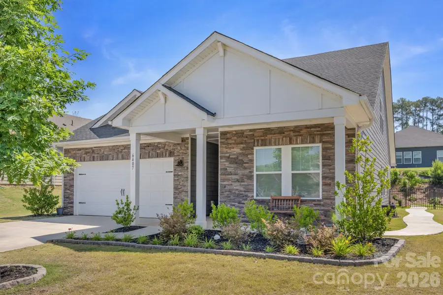 6407 Barcelona Way, Charlotte, NC 28214 - #2