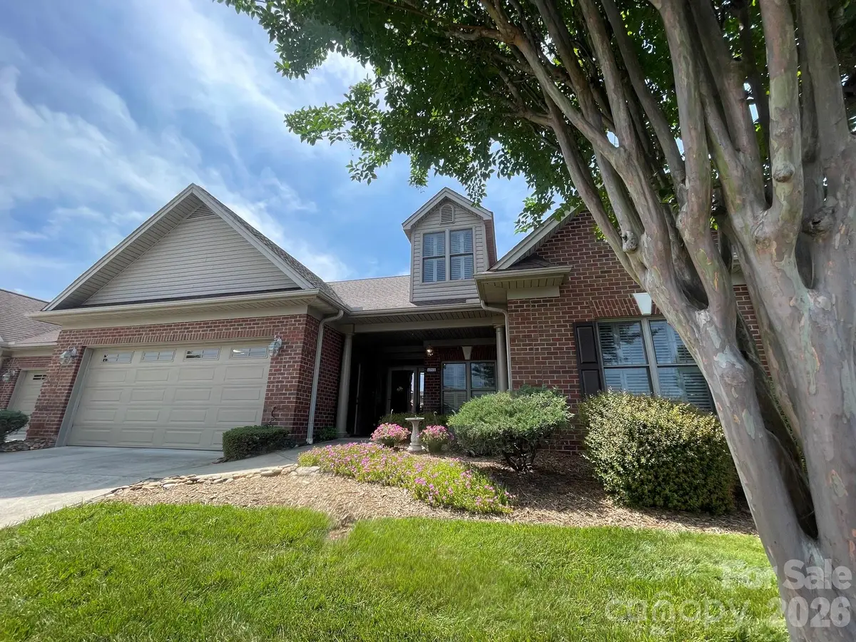 479 26th Avenue Ne #B, Hickory, NC 28601 - #1