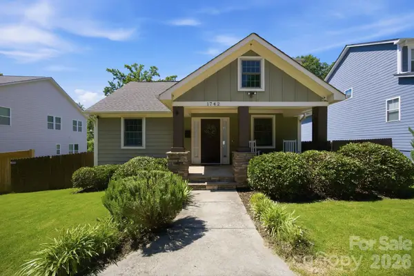 1742 Dunkirk Drive, Charlotte, NC 28203