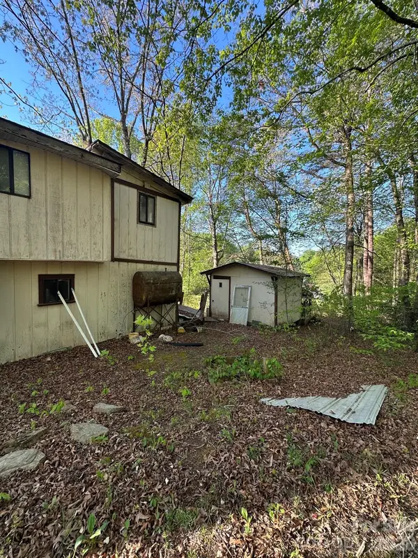 33 Timothy Way, Pisgah Forest, NC 28768