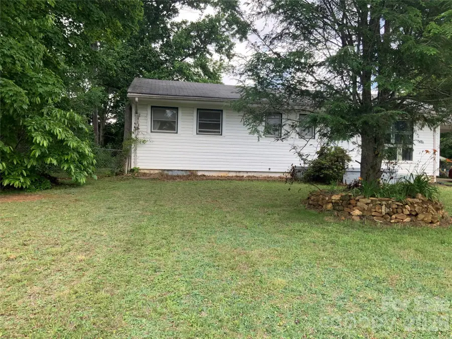 37 Hartshorn Drive, Candler, NC 28715 - #2
