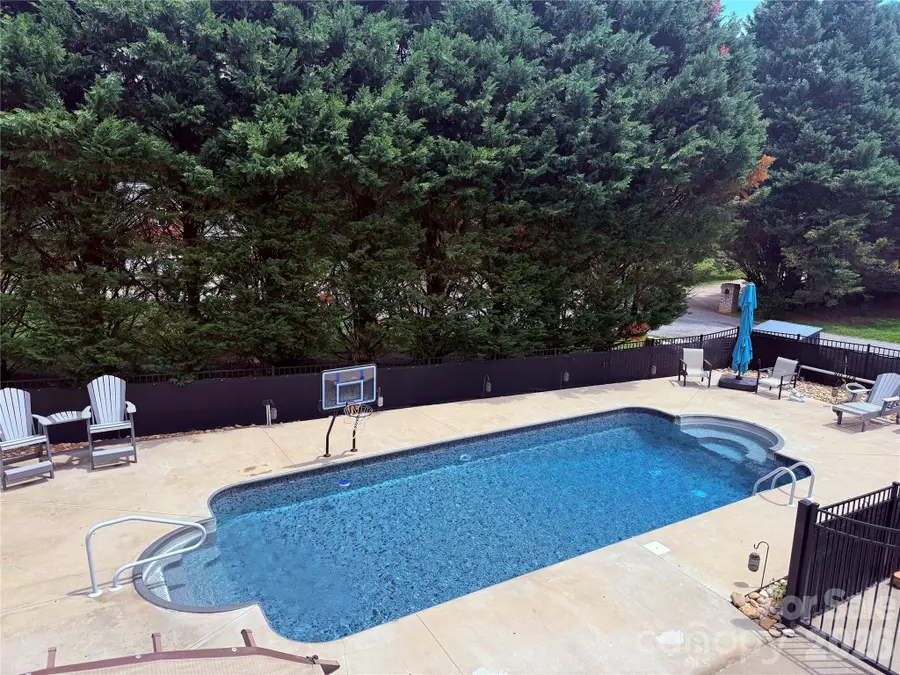 109 White Hall Lane, Hudson, NC 28638 - #3