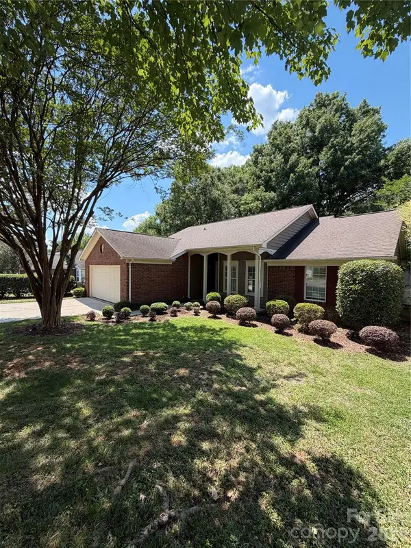 12207 Landing Green Drive, Charlotte, NC 28277
